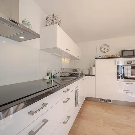 Lägenhet Marlenca 2 By Vacations, Familienwohnung Mit Bergblick In Der Naehe Des Skilift-kulm *