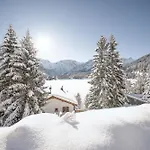Marlenca 2 By Vacations, Familienwohnung Mit Bergblick In Der Naehe Des Skilift-kulm Arosa
